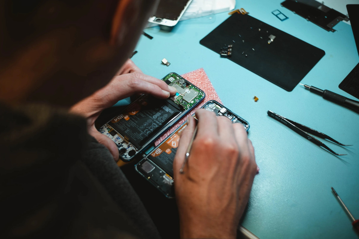 End Planned Obsolescence: Give Us The Right to Repair